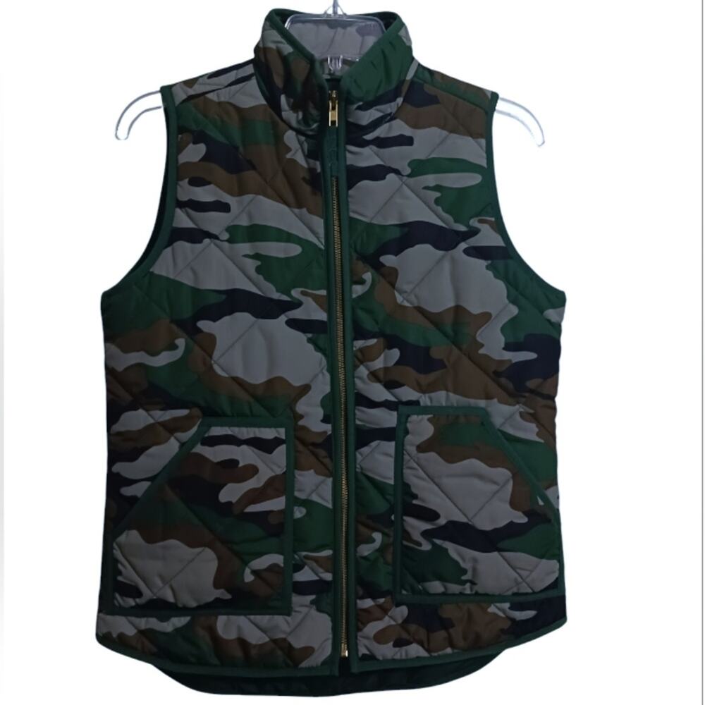 J.Crew quilted camo vest sz XS pockets zip front oversized